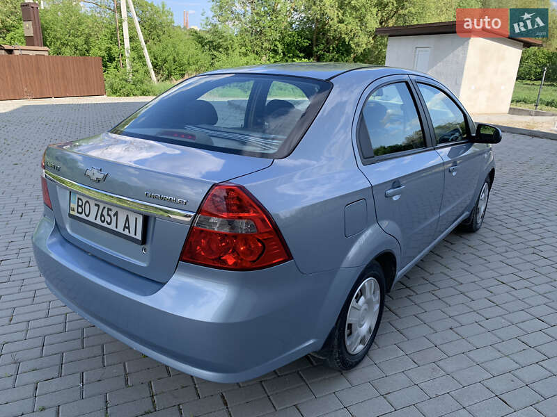 Седан Chevrolet Aveo 2007 в Тернополі