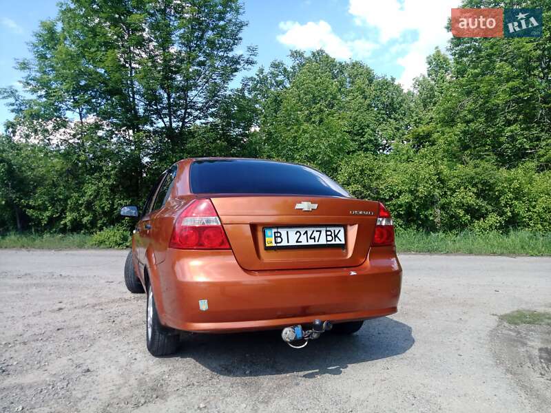 Седан Chevrolet Aveo 2006 в Полтаві