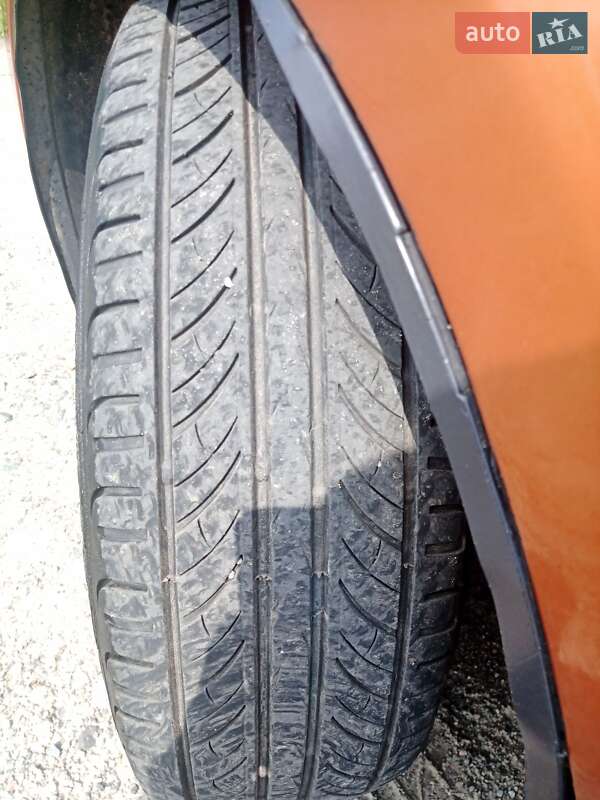 Седан Chevrolet Aveo 2006 в Полтаві