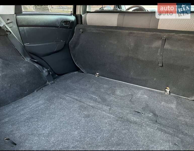 Хэтчбек Chevrolet Aveo 2008 в Кривом Роге фото 9 Хэтчбек Chevrolet Aveo 2008 в Кривом Роге