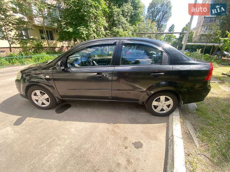 Седан Chevrolet Aveo 2006 в Дніпрі