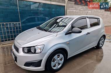 Хэтчбек Chevrolet Aveo 2012 в Ровно