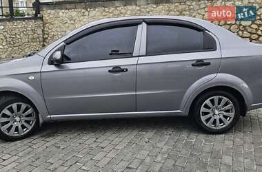 Седан Chevrolet Aveo 2011 в 