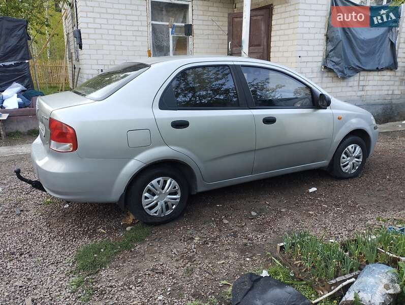 Седан Chevrolet Aveo 2005 в Житомире
