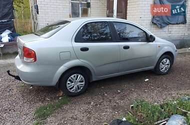 Седан Chevrolet Aveo 2005 в 
