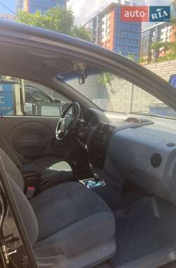 Седан Chevrolet Aveo 2005 в 