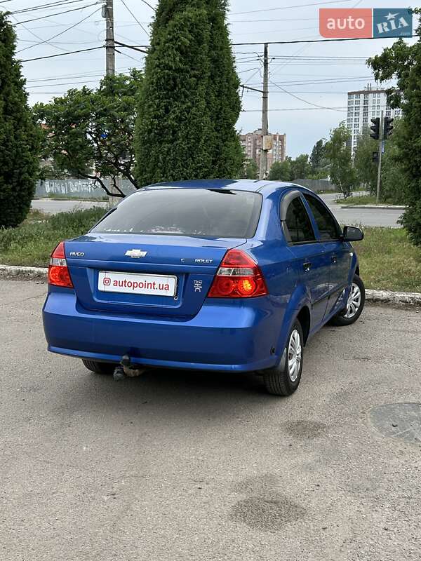 Седан Chevrolet Aveo 2006 в Сумах