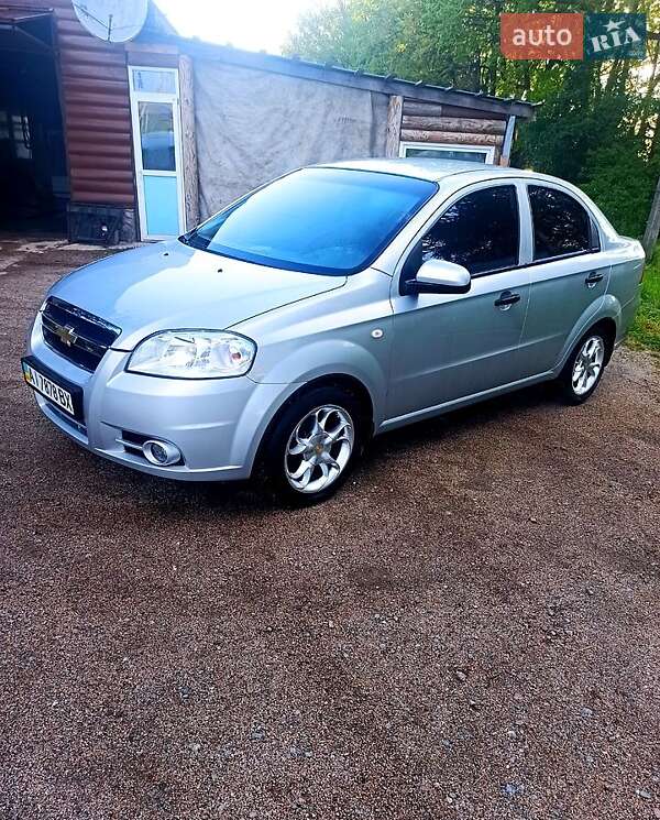 Седан Chevrolet Aveo 2008 в Киеве