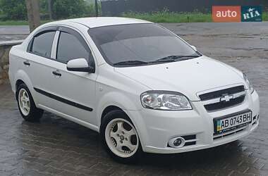 Седан Chevrolet Aveo 2009 в Чернівцях