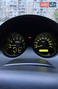 Хэтчбек Chevrolet Aveo 2005 в 
