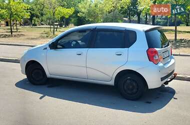 Хэтчбек Chevrolet Aveo 2008 в 