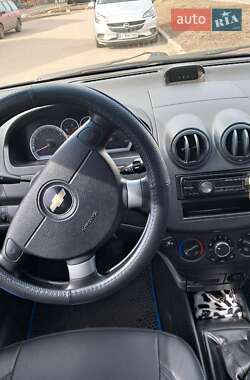 Хетчбек Chevrolet Aveo 2008 в 