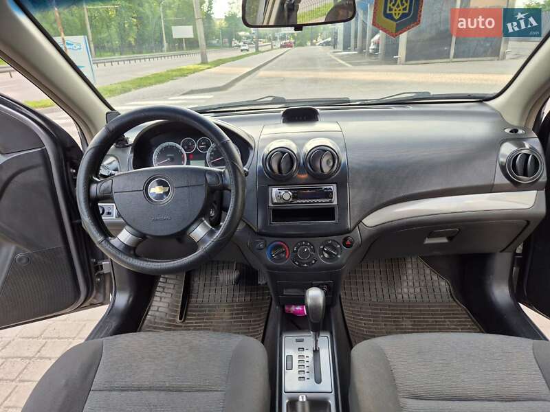 Седан Chevrolet Aveo 2007 в Днепре