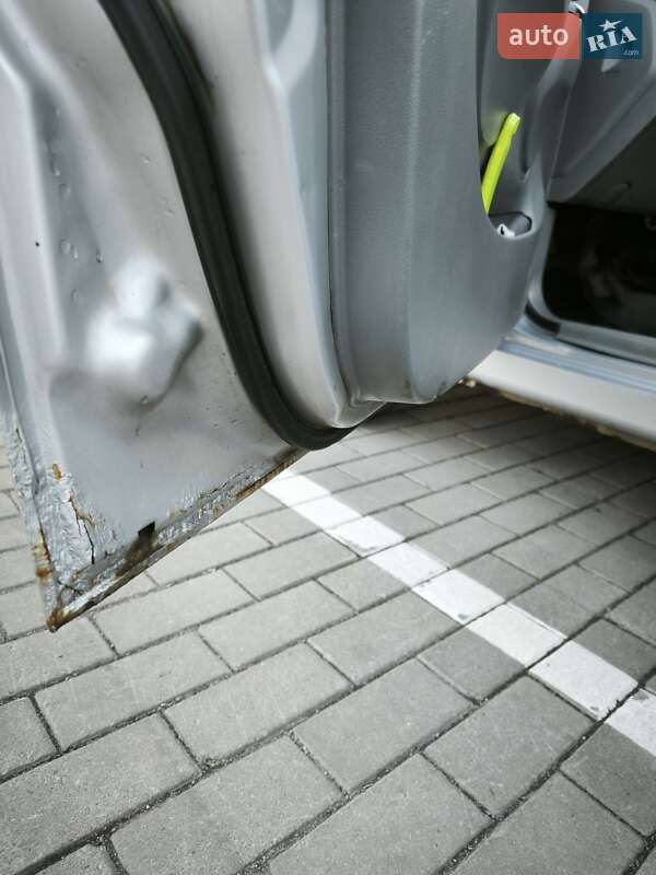 Седан Chevrolet Aveo 2005 в Луцке