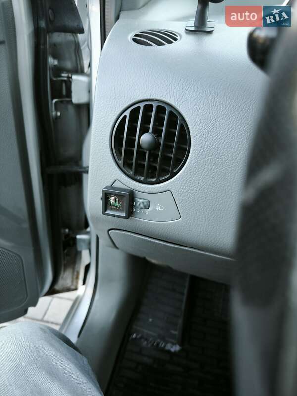 Седан Chevrolet Aveo 2005 в Луцке