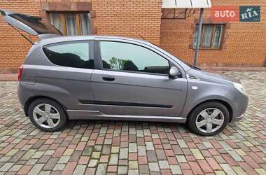 Хэтчбек Chevrolet Aveo 2011 в Львове