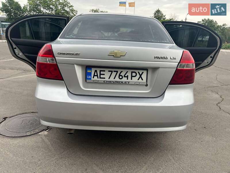 Седан Chevrolet Aveo 2010 в Кривом Роге