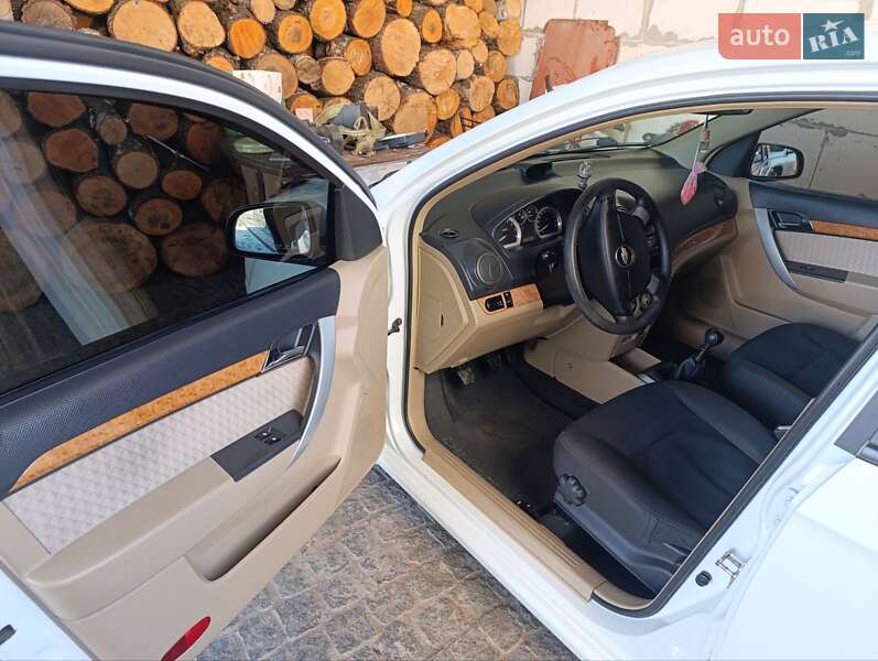 Седан Chevrolet Aveo 2008 в Житомире