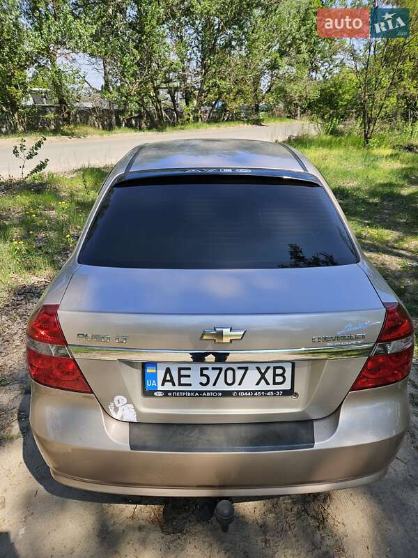 Седан Chevrolet Aveo 2008 в Днепре