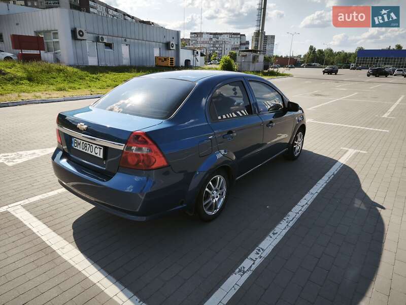 Седан Chevrolet Aveo 2008 в Сумах