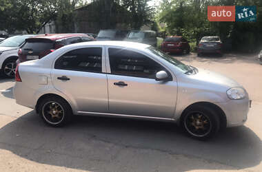 Седан Chevrolet Aveo 2010 в Чернігові