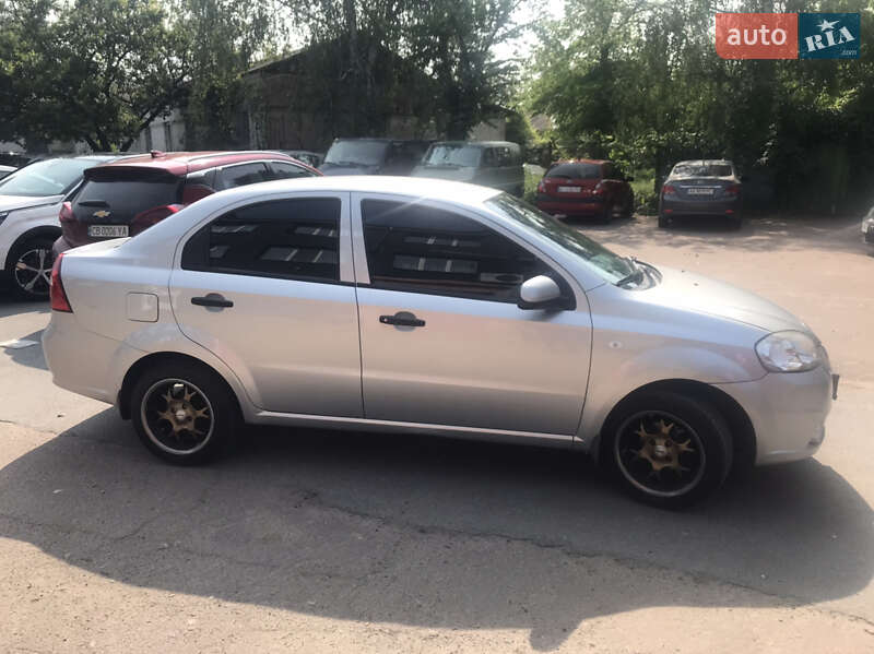 Седан Chevrolet Aveo 2010 в 