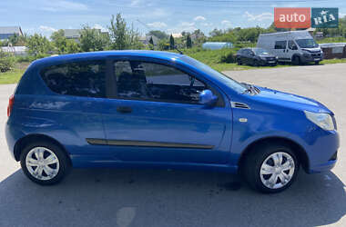 Хетчбек Chevrolet Aveo 2008 в 