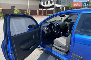 Хетчбек Chevrolet Aveo 2008 в 