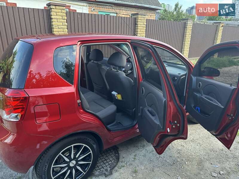 Хетчбек Chevrolet Aveo 2008 в Києві