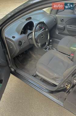 Хэтчбек Chevrolet Aveo 2007 в 