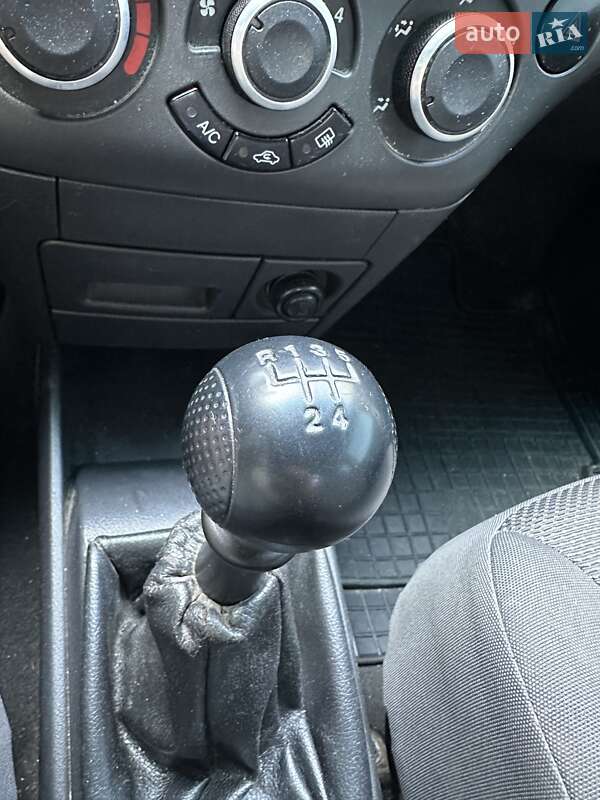 Седан Chevrolet Aveo 2007 в Киеве