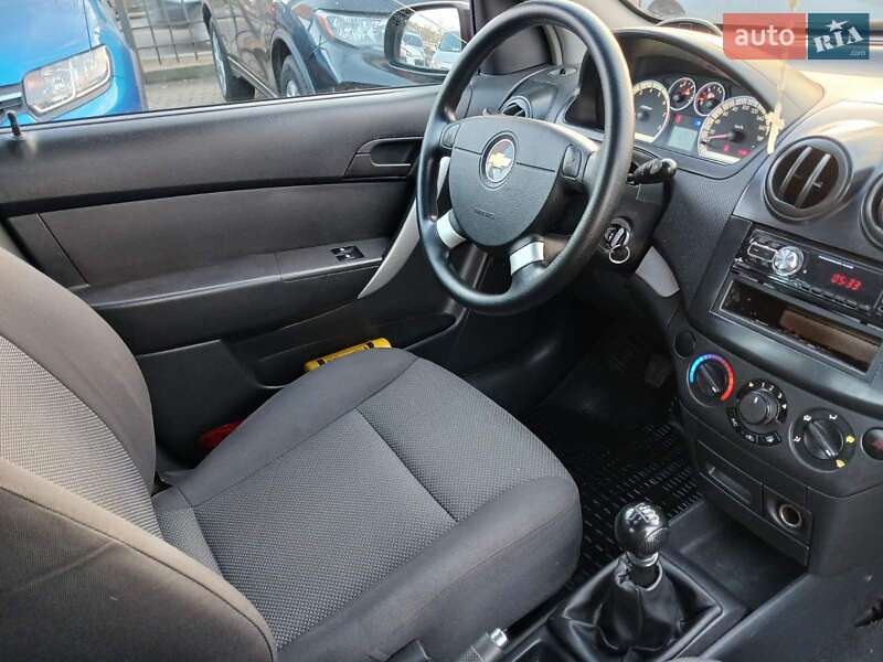 Седан Chevrolet Aveo 2007 в Миколаєві