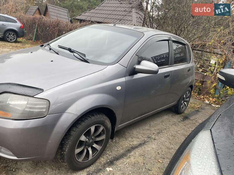 Хэтчбек Chevrolet Aveo 2007 в 