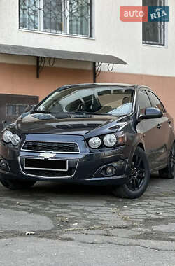 Седан Chevrolet Aveo 2012 в Смілі