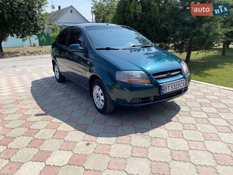 Седан Chevrolet Aveo 2005 в Херсоні
