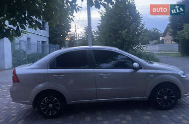 Седан Chevrolet Aveo 2008 в 