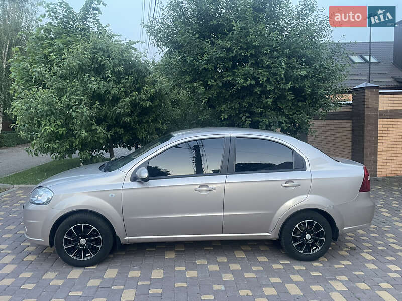Седан Chevrolet Aveo 2008 в 