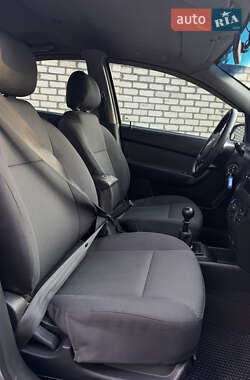 Седан Chevrolet Aveo 2006 в 