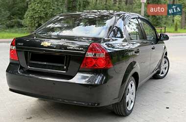 Седан Chevrolet Aveo 2011 в 