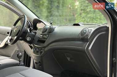 Седан Chevrolet Aveo 2011 в 