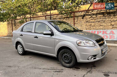 Седан Chevrolet Aveo 2011 в 