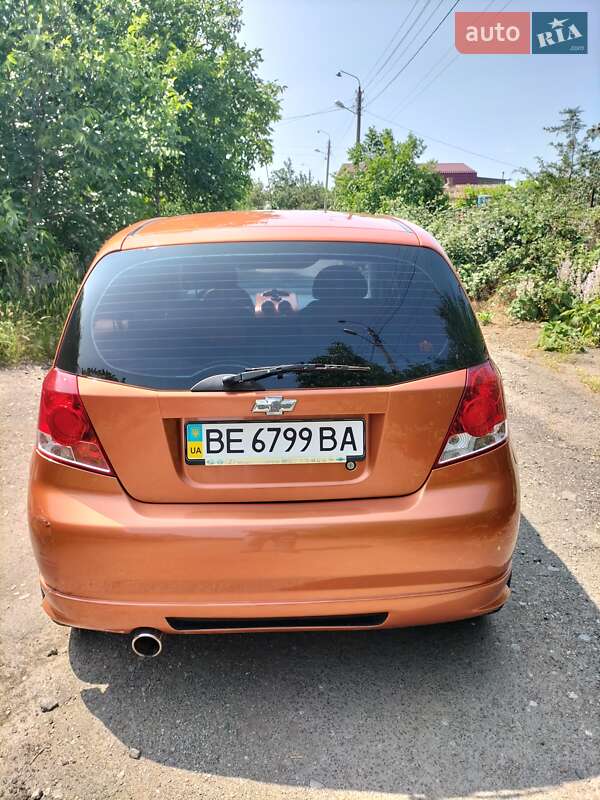 Хэтчбек Chevrolet Aveo 2006 в Николаеве фото 3 Хэтчбек Chevrolet Aveo 2006 в Николаеве