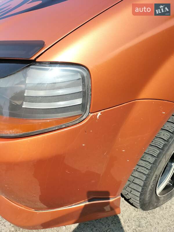 Хэтчбек Chevrolet Aveo 2006 в Николаеве фото 5 Хэтчбек Chevrolet Aveo 2006 в Николаеве