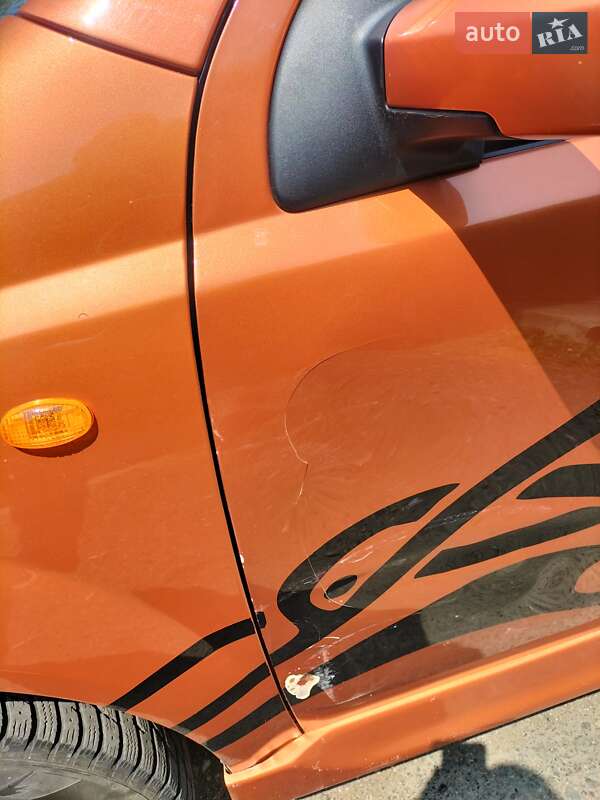 Хэтчбек Chevrolet Aveo 2006 в Николаеве фото 6 Хэтчбек Chevrolet Aveo 2006 в Николаеве