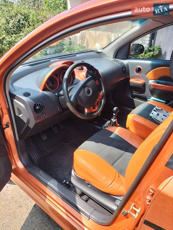 Хэтчбек Chevrolet Aveo 2006 в Николаеве фото 9 Хэтчбек Chevrolet Aveo 2006 в Николаеве