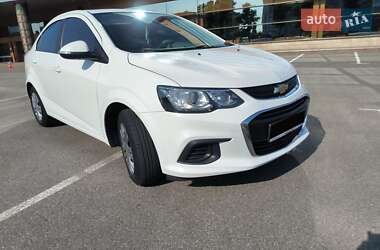 Седан Chevrolet Aveo 2018 в Киеве