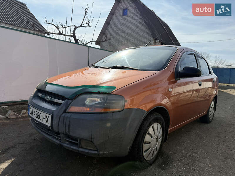 Седан Chevrolet Aveo 2005 в Ладыжине