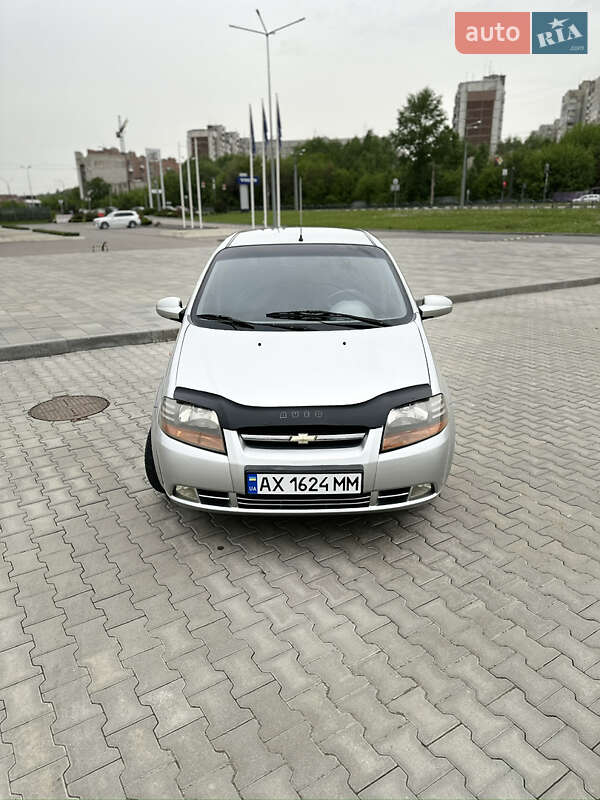Седан Chevrolet Aveo 2005 в Харькове