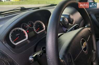 Седан Chevrolet Aveo 2006 в 