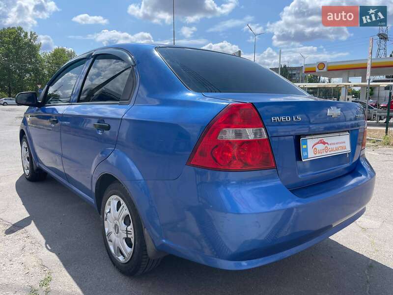 Седан Chevrolet Aveo 2008 в Миколаєві